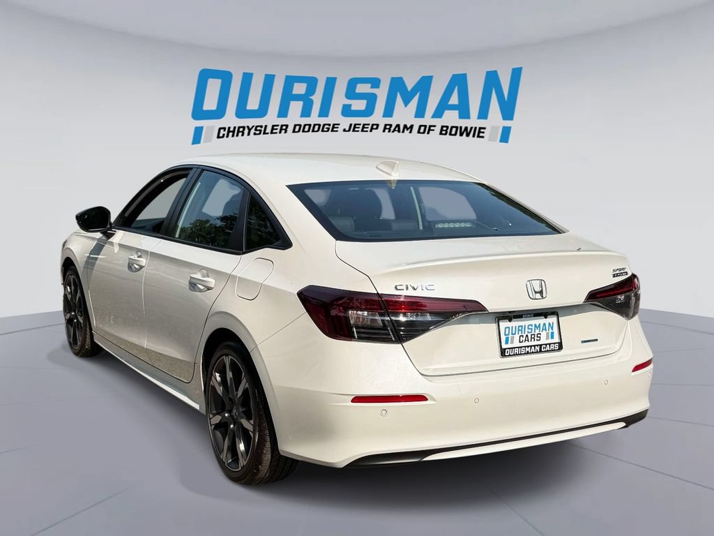 Used 2025 Honda Civic Sport Touring image 4