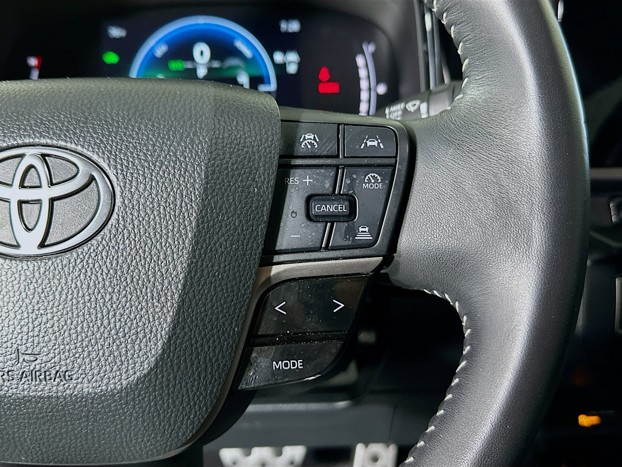 Certified 2025 Toyota Camry SE FWD image 17