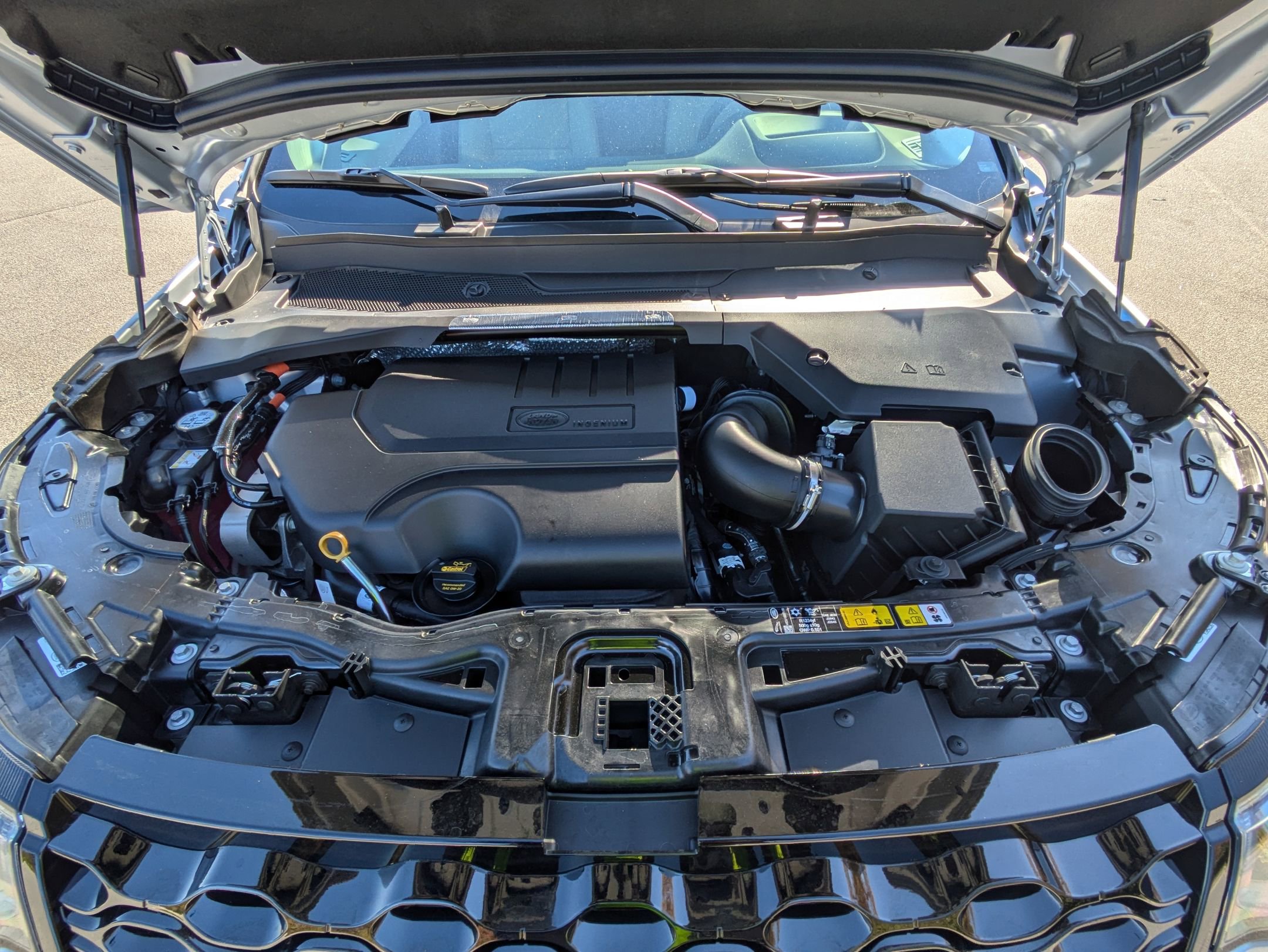 New 2025 Land Rover Discovery Sport S image 31