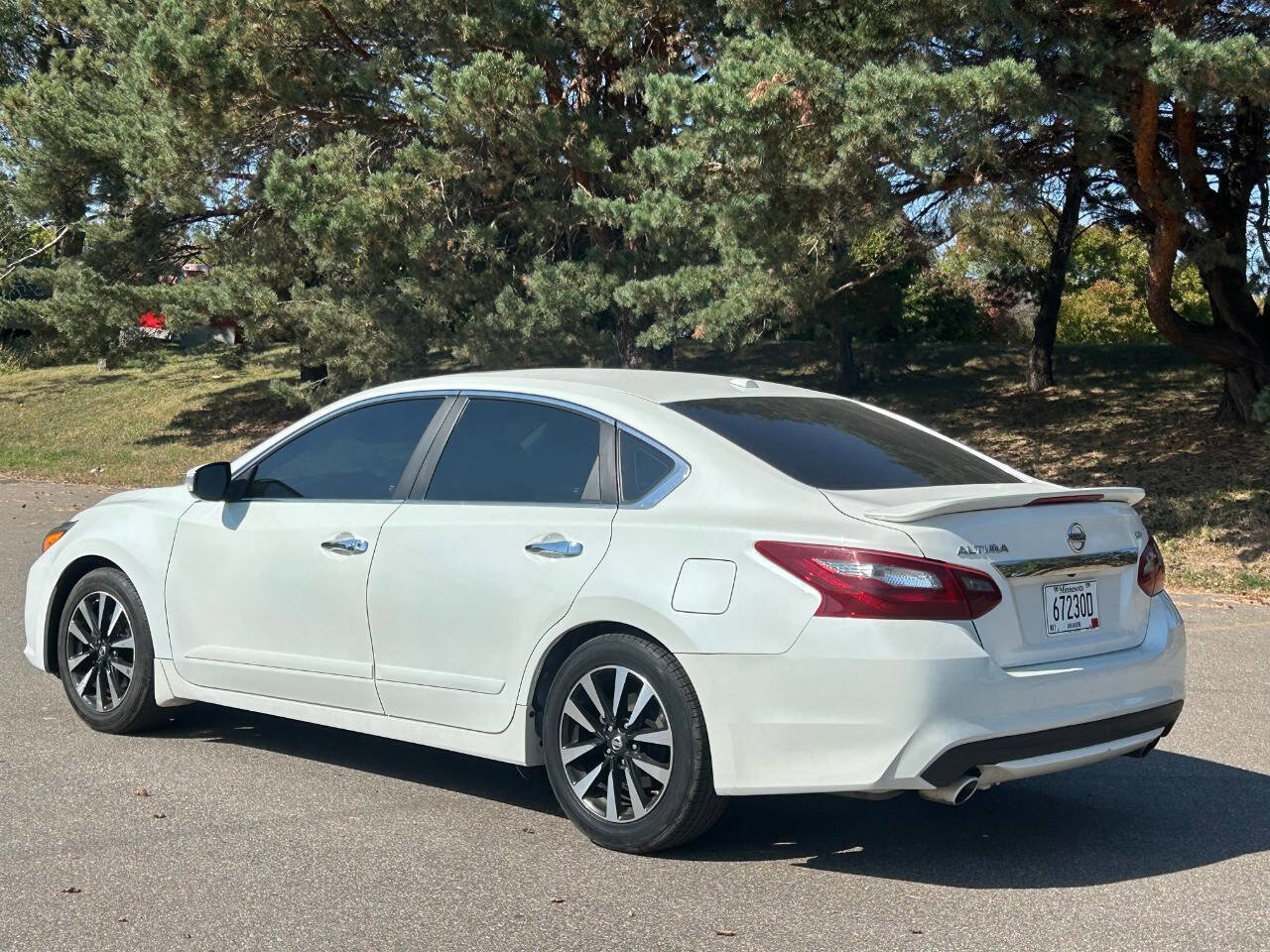 Used 2018 Nissan Altima 2.5 SV w/ 2.5 SV Technology Package image 3