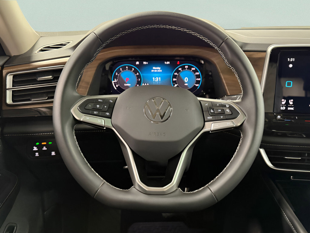 New 2026 Volkswagen Atlas SE image 12