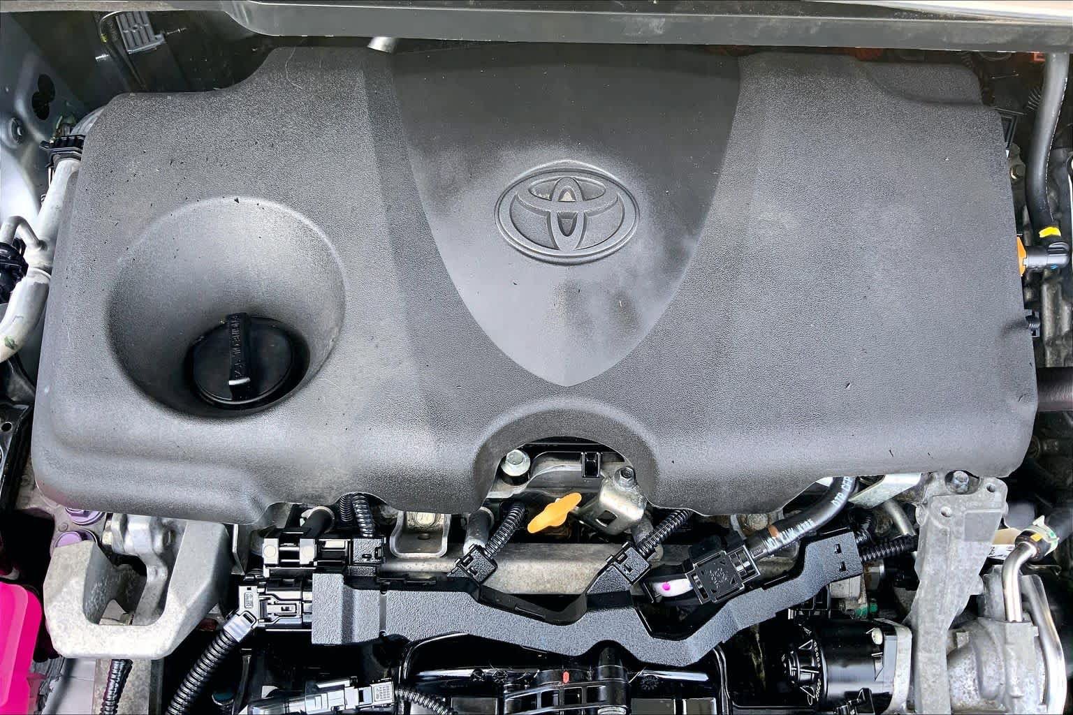 Used 2021 Toyota Sienna LE FWD image 32