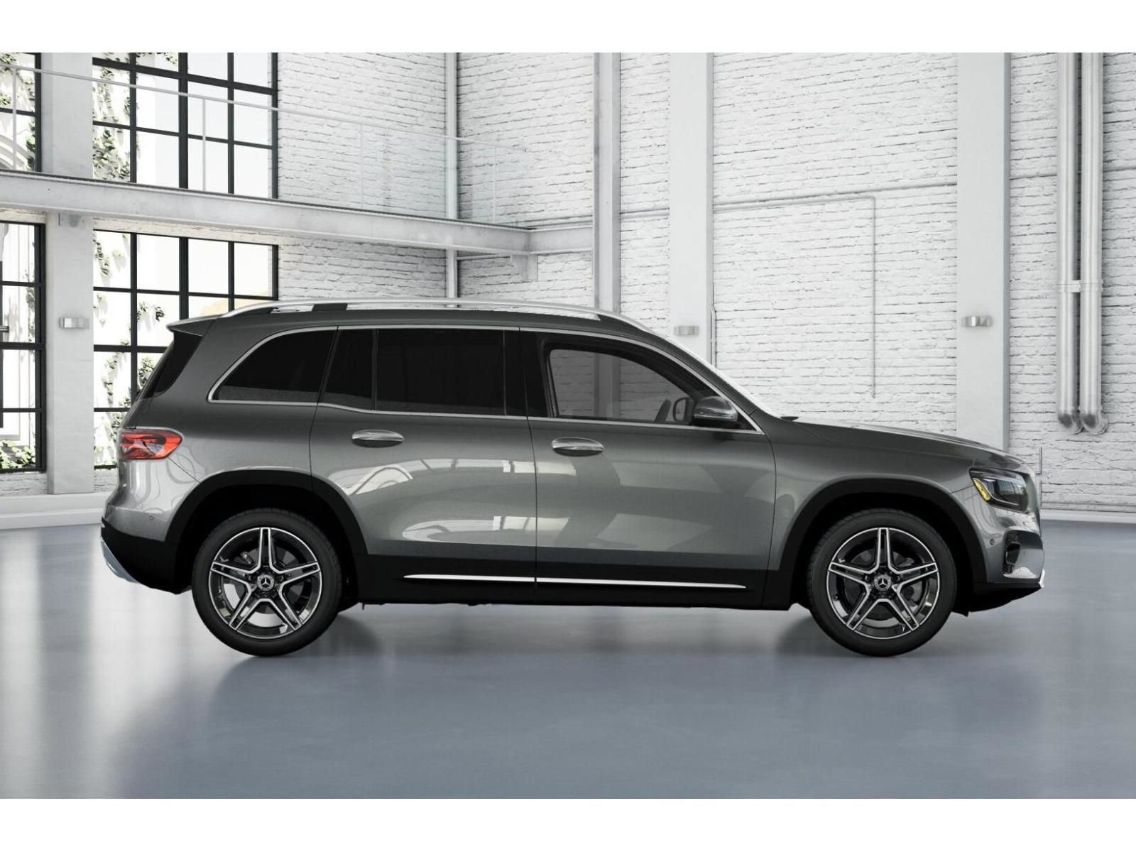 New 2026 Mercedes-Benz GLB 250 4MATIC image 2