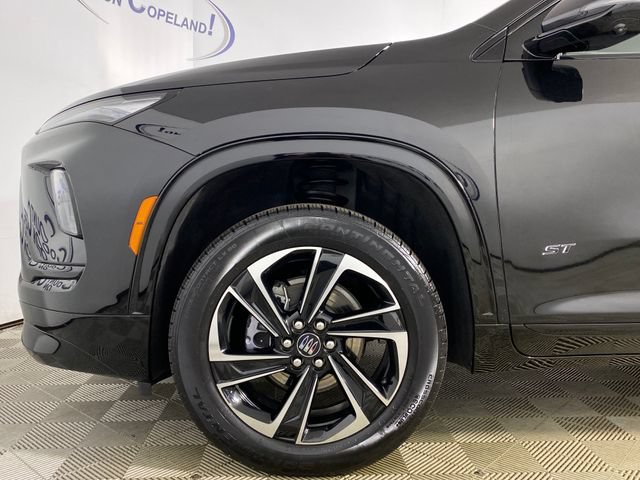 Certified 2025 Buick Enclave Sport Touring AWD/4WD image 29