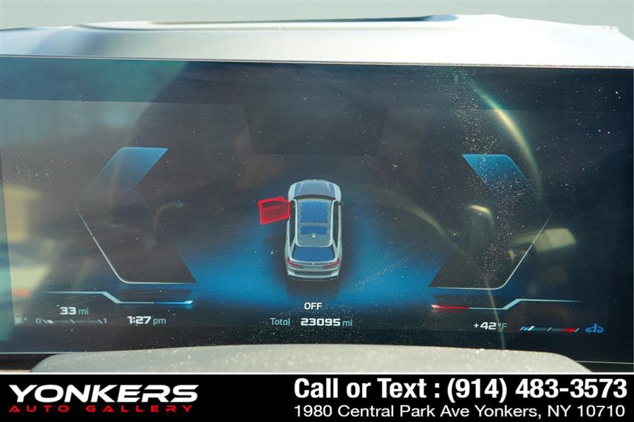 Used 2024 BMW X7 M60i w/ Executive Package image 42