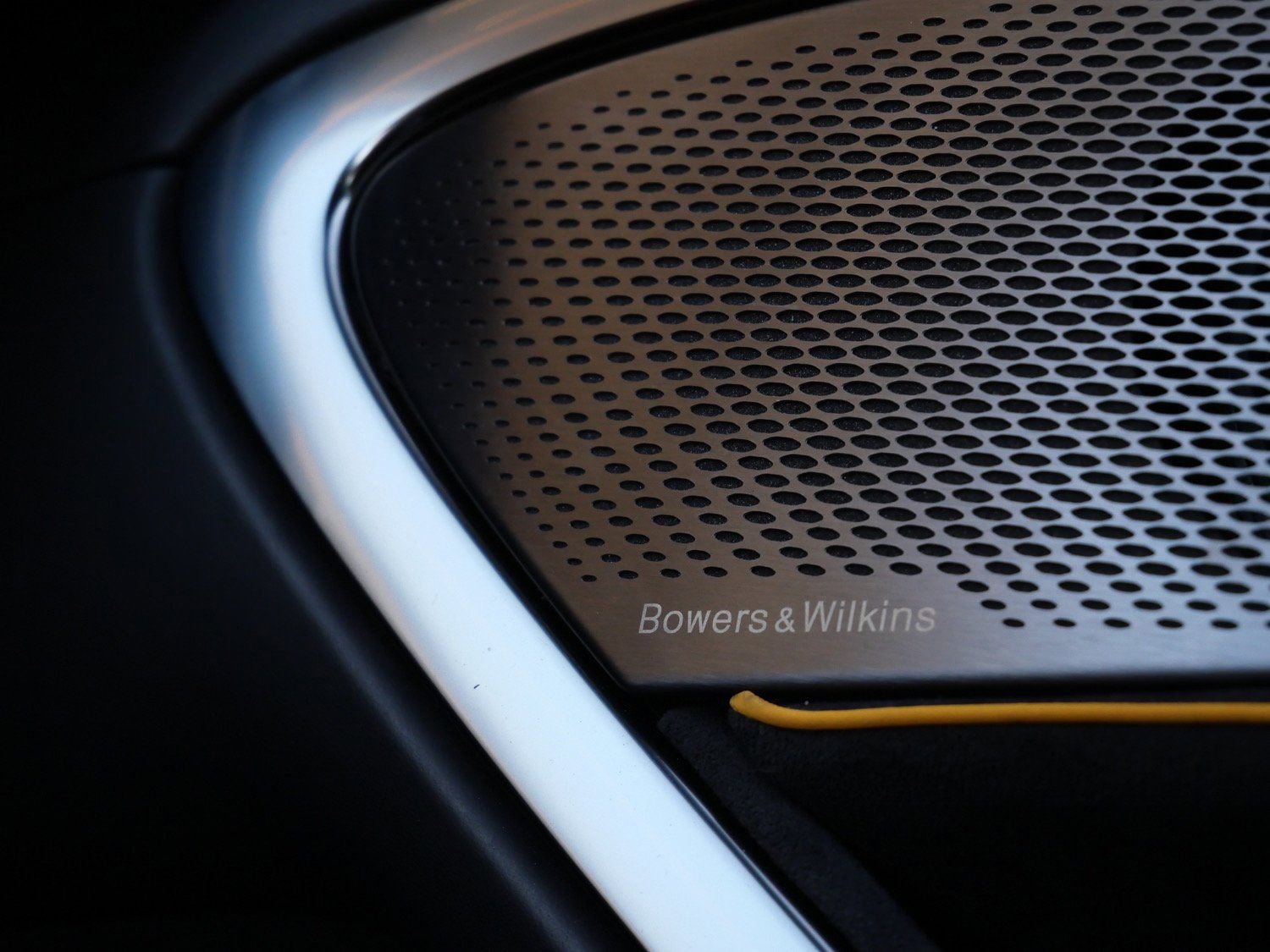 Used 2023 McLaren Artura image 24