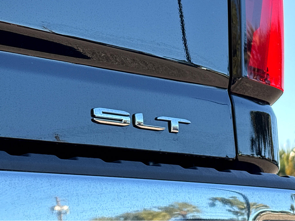 New 2025 GMC Sierra 2500 SLT w/ SLT Premium Package image 31