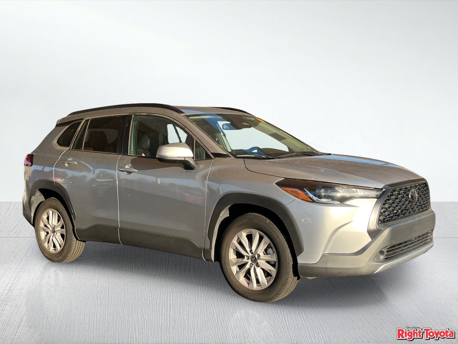 Certified 2023 Toyota Corolla Cross LE AWD/4WD image 5