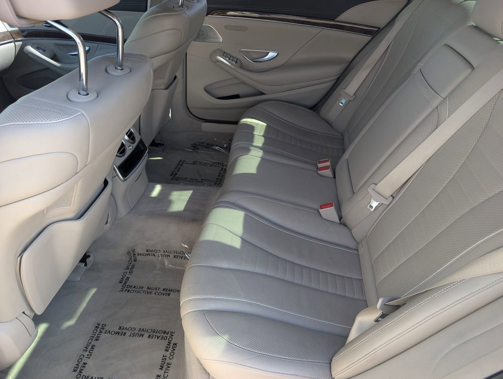 Used 2017 Mercedes-Benz S 550 Sedan image 28