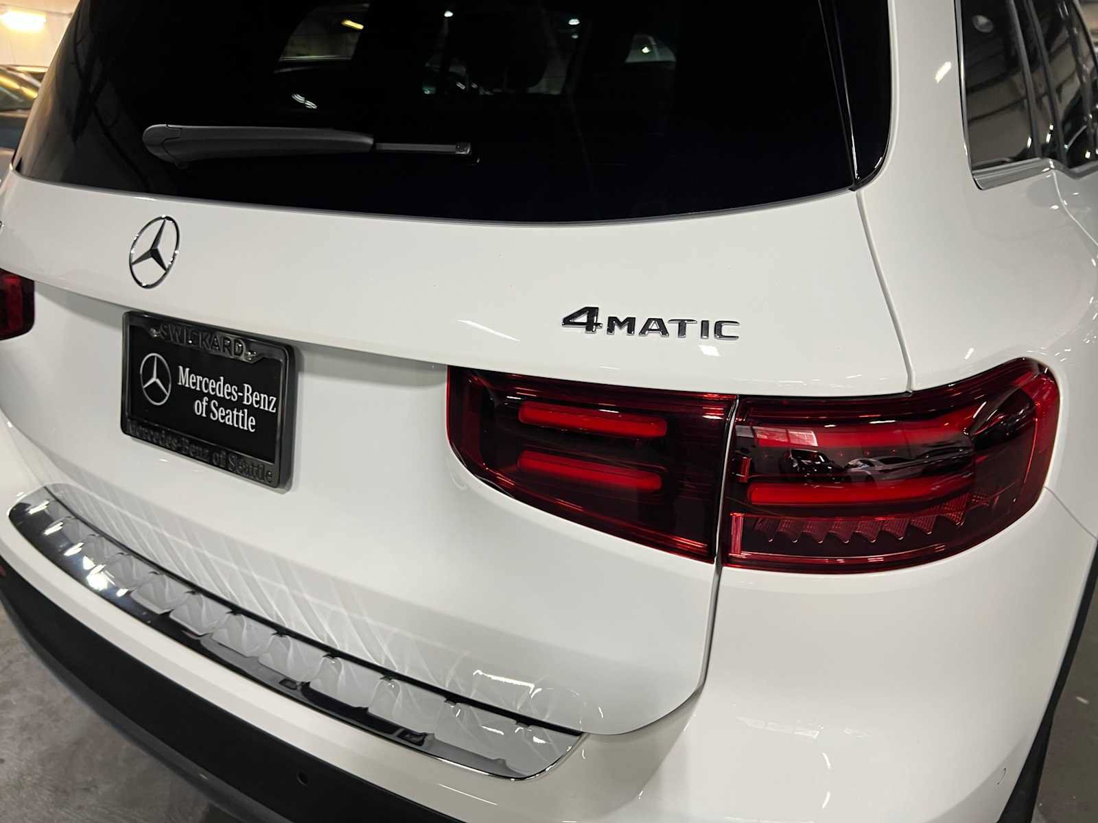 Used 2026 Mercedes-Benz GLB 250 4MATIC image 15
