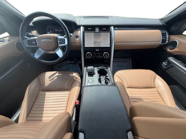 Certified 2024 Land Rover Discovery Metropolitan Edition AWD/4WD image 12