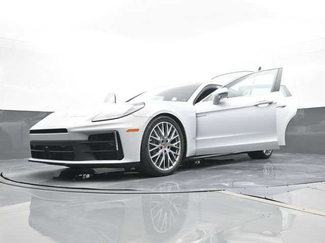Certified 2025 Porsche Panamera 4 E-Hybrid AWD/4WD image 31