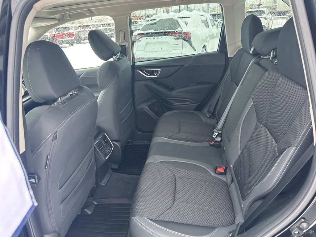 Used 2024 Subaru Forester Premium image 24