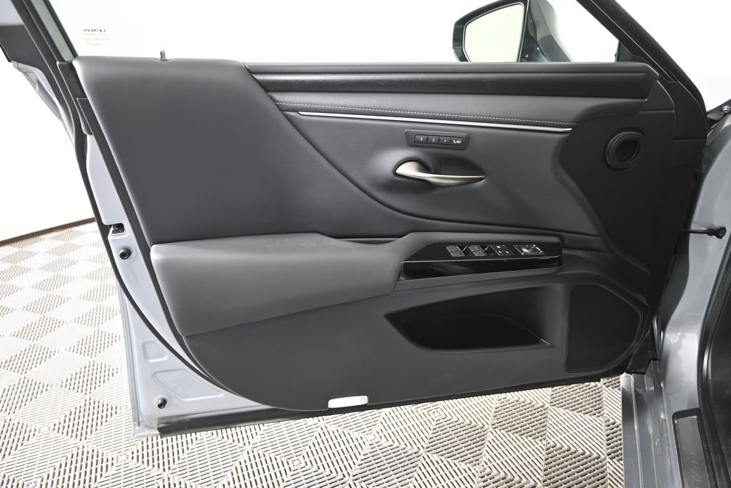 Used 2023 Lexus ES 350 w/ Premium Package image 19