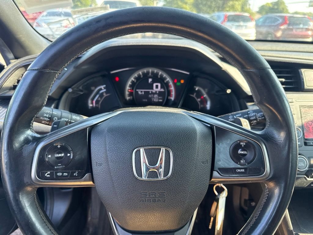 Used 2017 Honda Civic Sport image 6