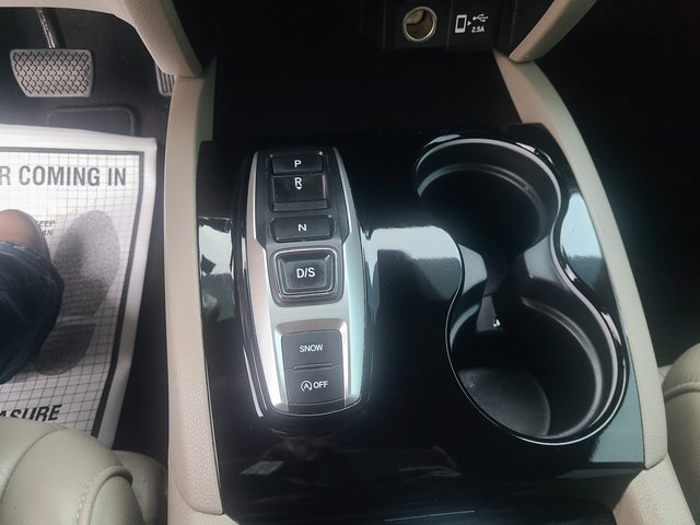 Used 2021 Honda Pilot Touring image 14