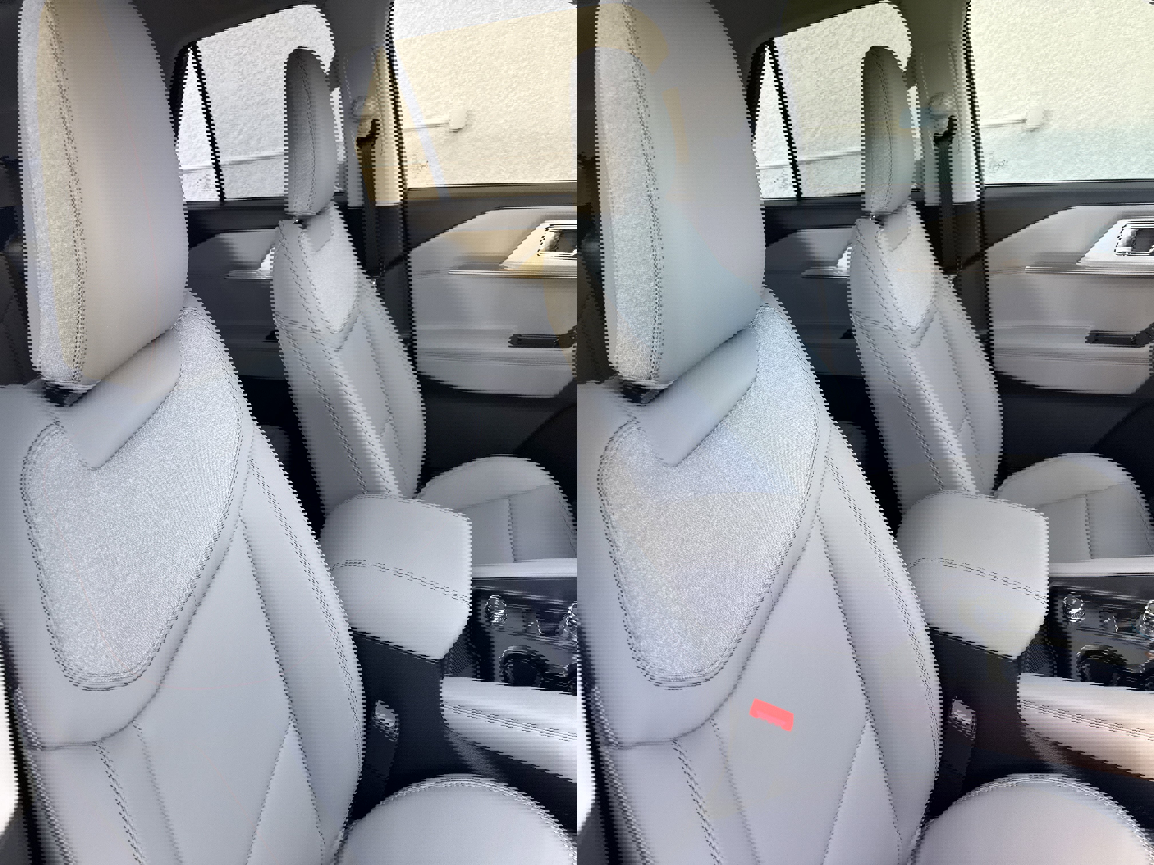 New 2026 Ford Explorer Active w/ Active Comfort Package image 17