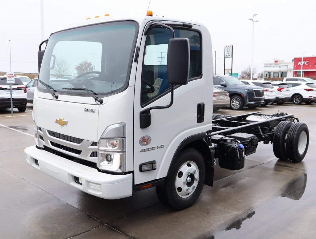 New 2024 Chevrolet Low Cab Forward 4500 XD RWD image 11