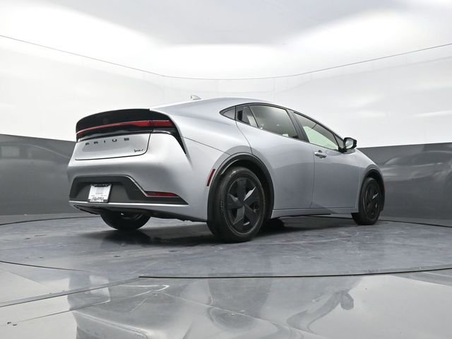 Used 2024 Toyota Prius LE image 25