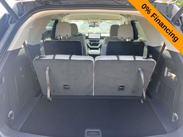 New 2026 Ford Explorer Active w/ Active Comfort Package AWD/4WD image 7