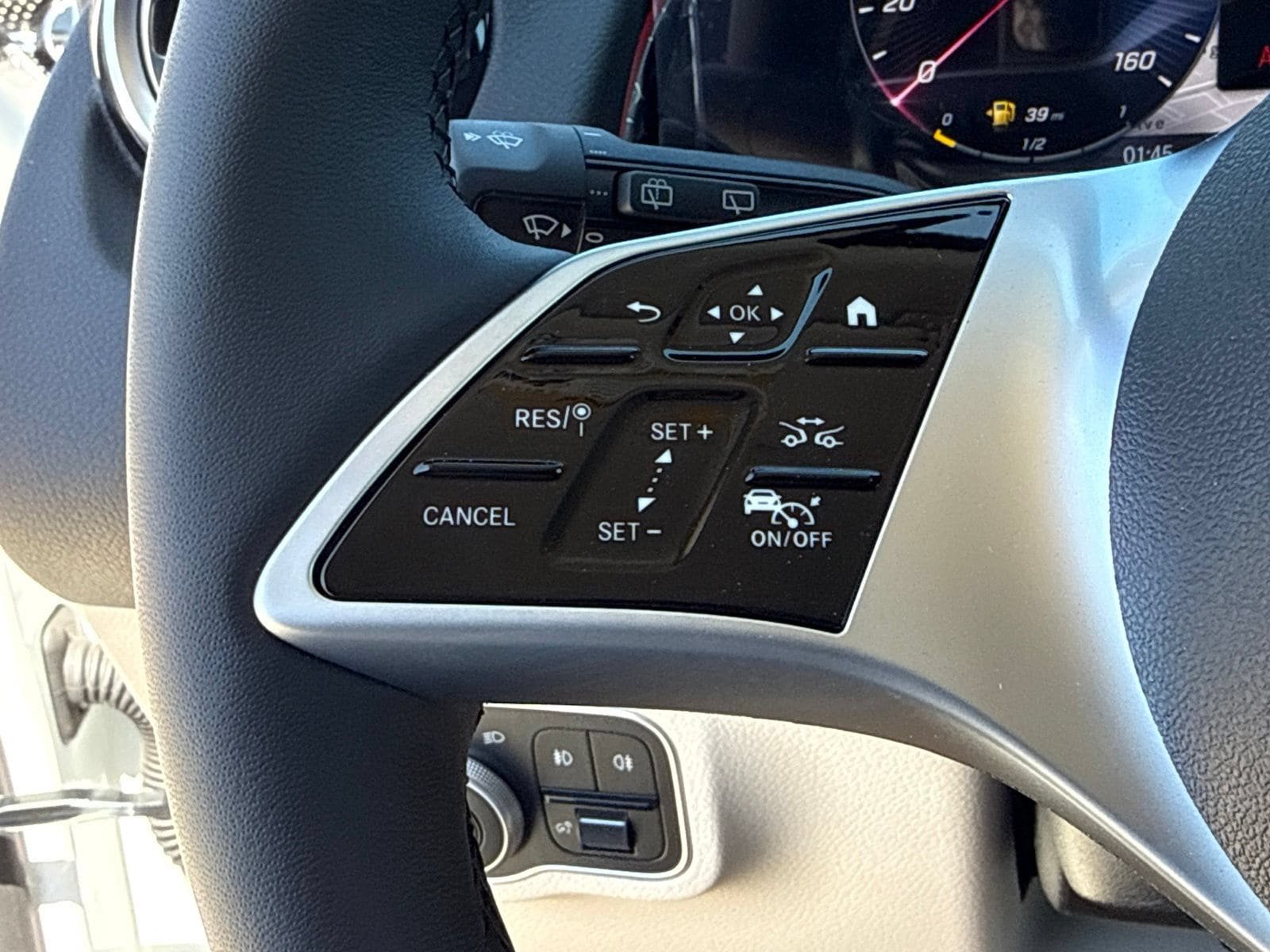 New 2026 Mercedes-Benz GLB 250 image 22
