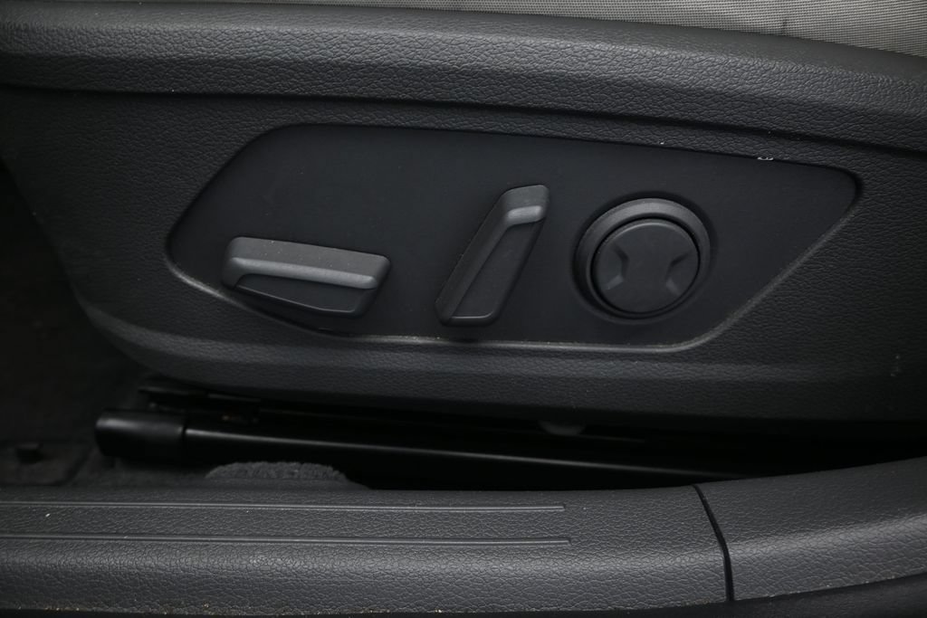 Used 2025 Hyundai Sonata SEL FWD image 21