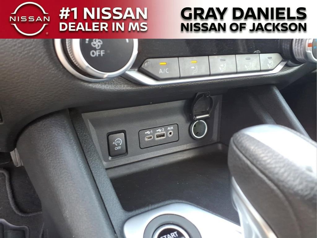 Used 2024 Nissan Sentra SV FWD image 18