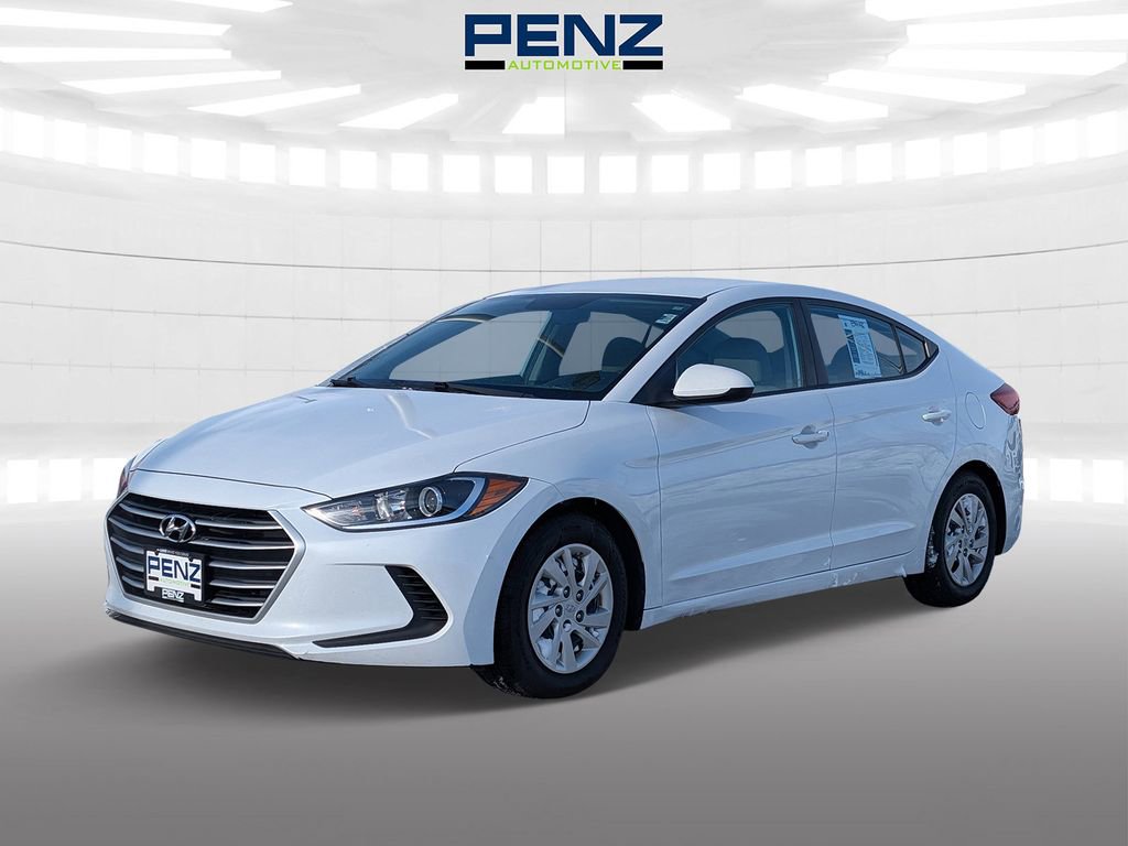Used 2017 Hyundai Elantra SE image 3