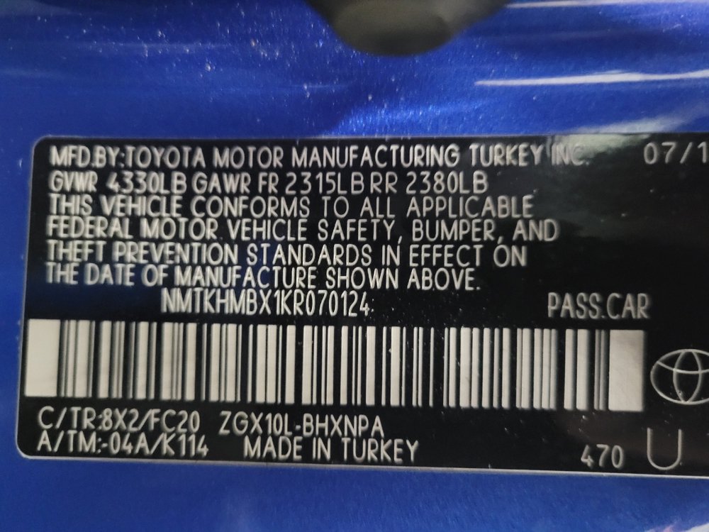 Used 2019 Toyota C-HR LE FWD image 33