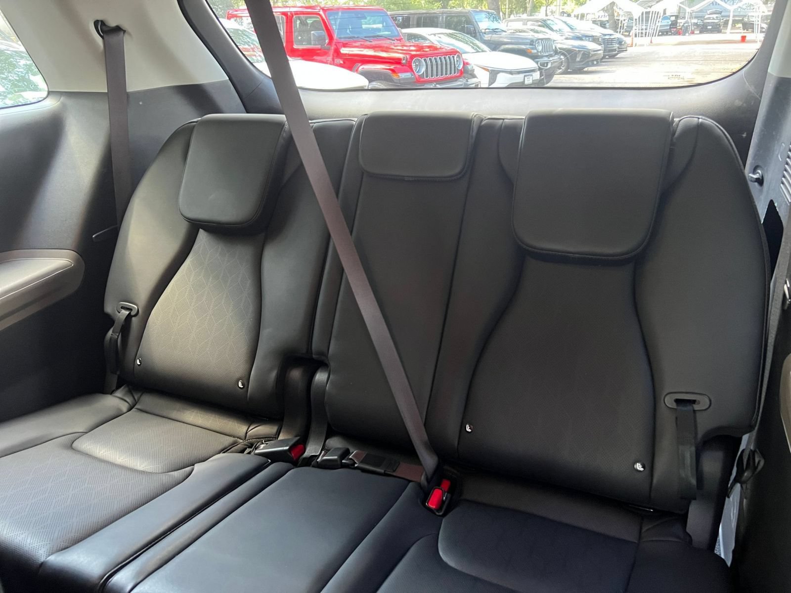 Used 2026 Kia Carnival FWD image 31