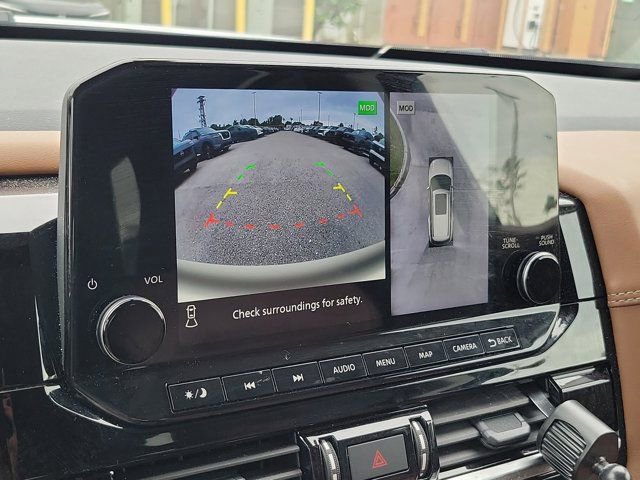 Certified 2025 Nissan Pathfinder Platinum w/ Cargo Package image 32