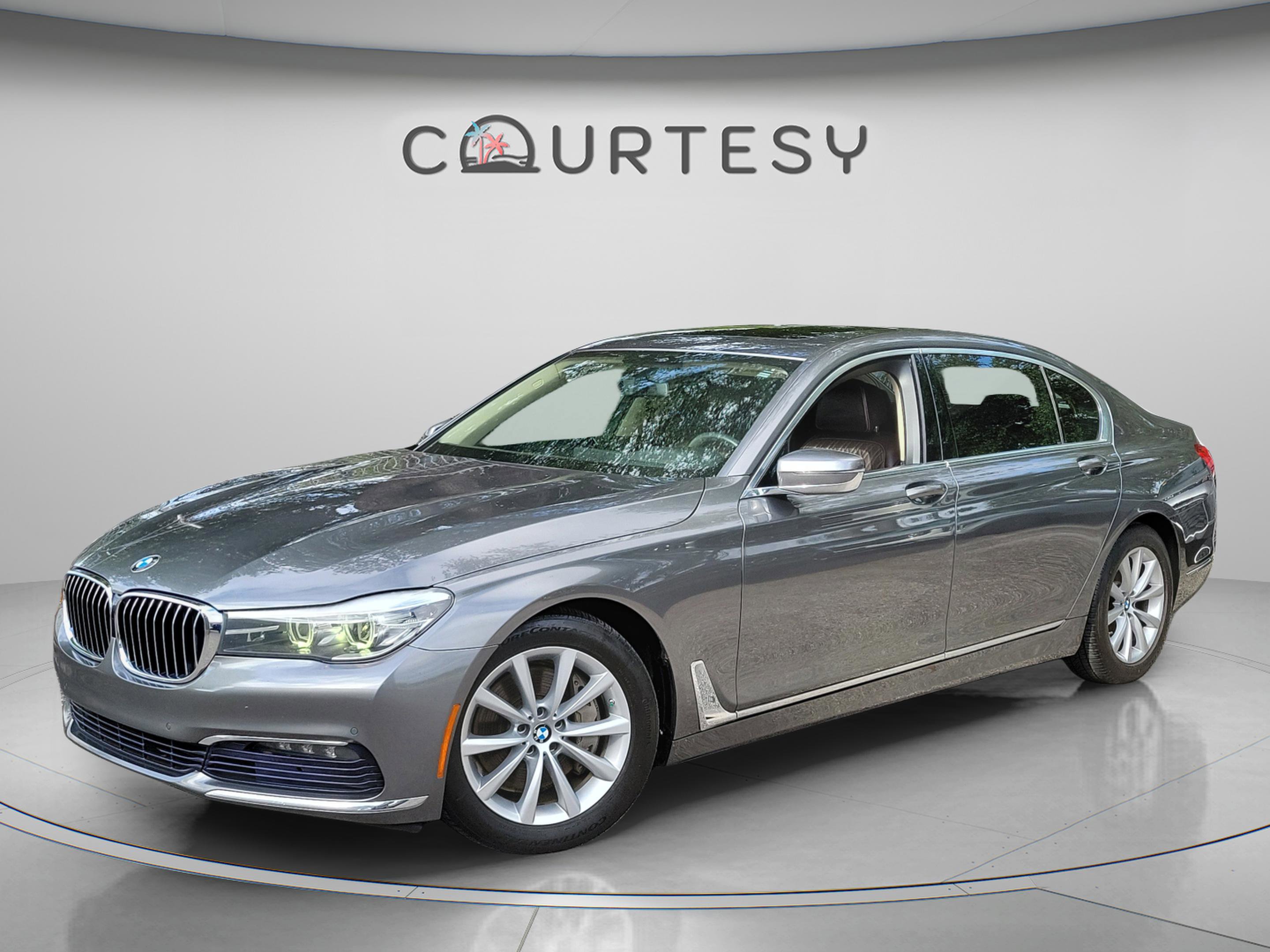 Used 2016 BMW 740i RWD image 1