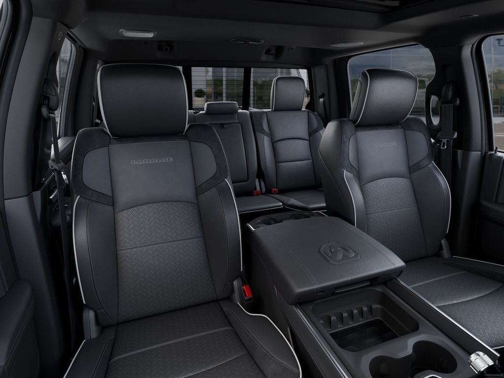 New 2026 RAM 2500 Laramie AWD/4WD image 18