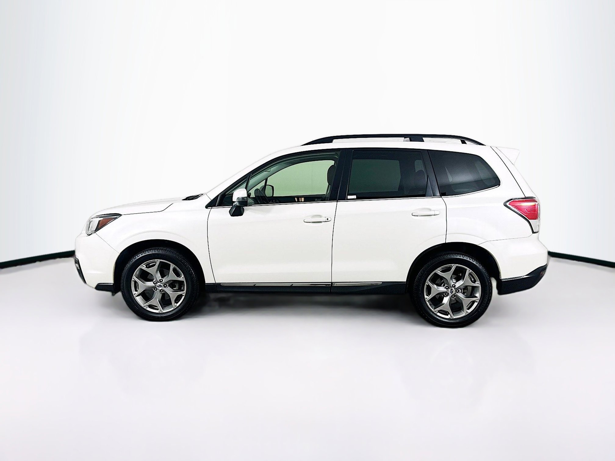 Used 2018 Subaru Forester 2.5i Touring image 4
