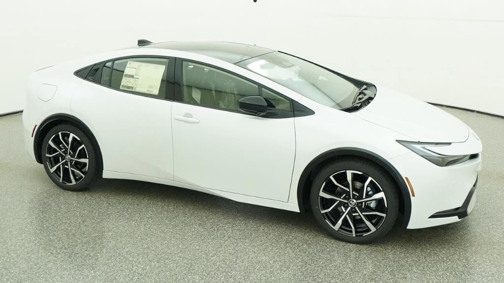 New 2026 Toyota Prius Plug-In Hybrid FWD image 12