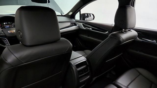 Certified 2025 Cadillac XT5 Premium Luxury w/ LPO, Floor Liner Package image 19