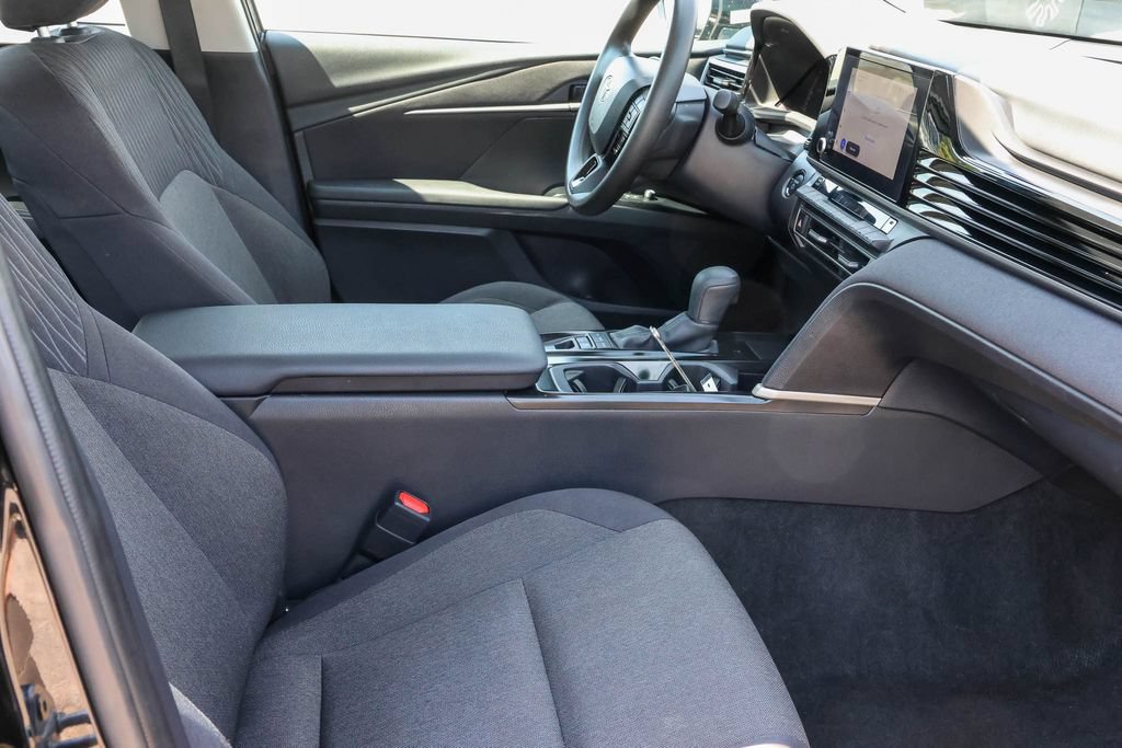 Used 2025 Toyota Camry LE FWD image 14