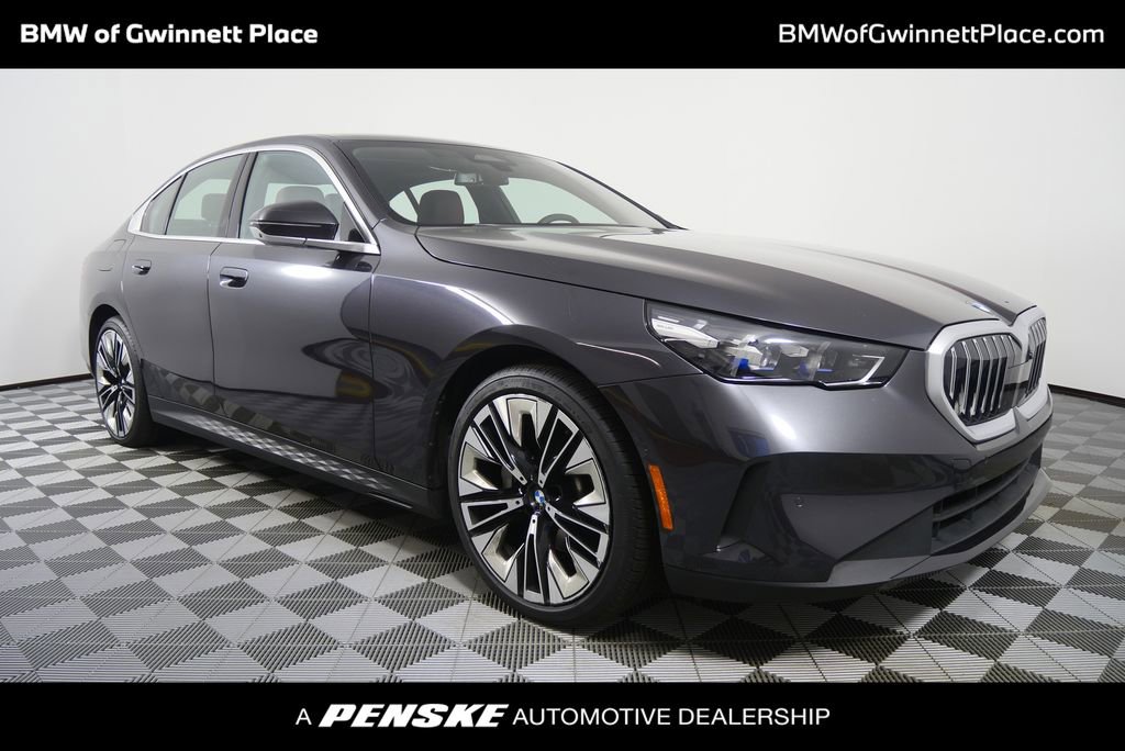 Certified 2025 BMW 530i