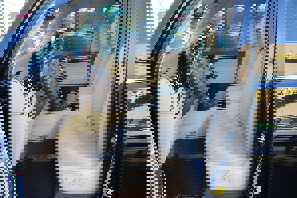 Used 2013 Lexus GX 460 Premium image 20