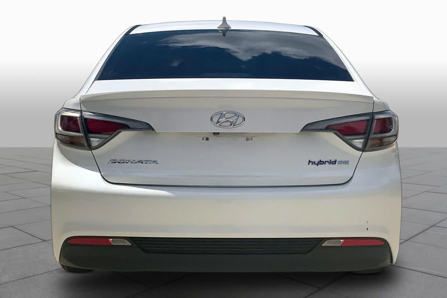 Used 2016 Hyundai Sonata SE FWD image 5