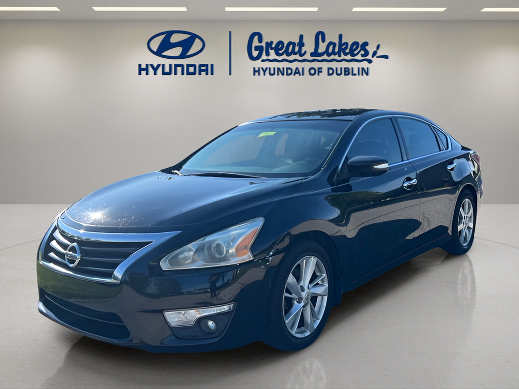 Used 2015 Nissan Altima 2.5 SL w/ Moonroof Package FWD image 1