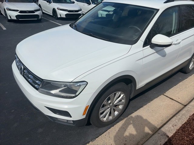 Used 2018 Volkswagen Tiguan S image 3