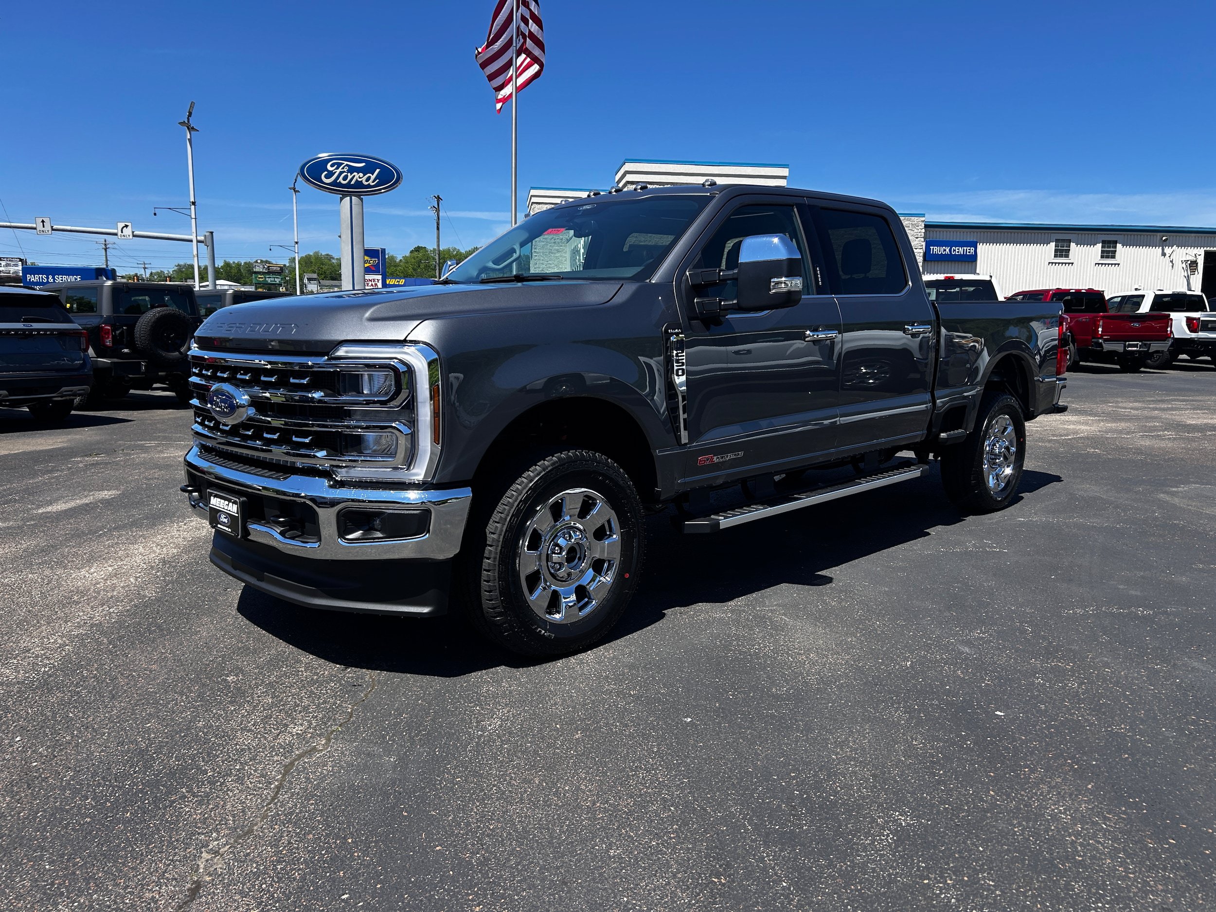 New 2026 Ford F250 Lariat w/ Chrome Package AWD/4WD image 2
