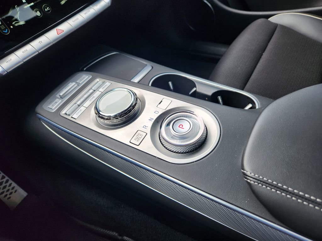 Used 2023 Genesis GV70 2.5T w/ Sport Prestige Package image 21