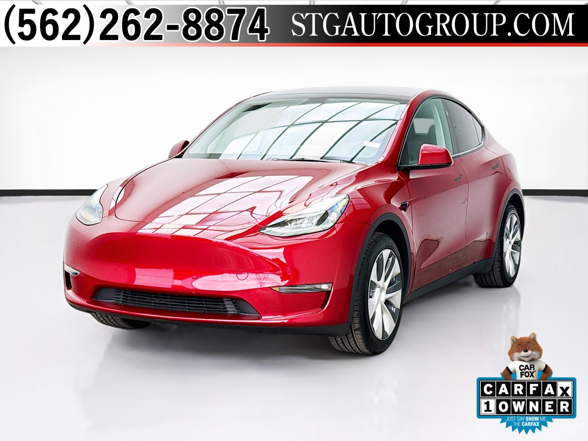 Used 2024 Tesla Model Y Long Range AWD/4WD image 1