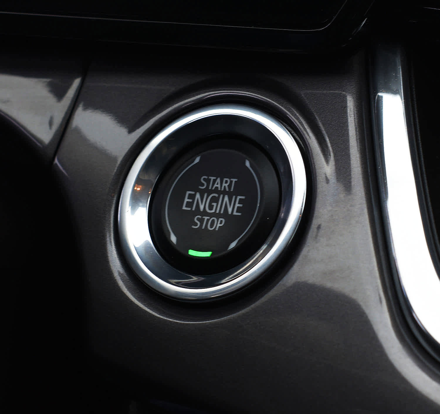 Used 2025 Chevrolet Trax ACTIV w/ Sunroof Package image 17