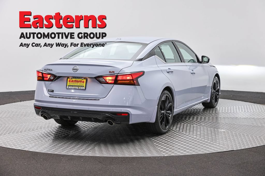 Used 2023 Nissan Altima 2.5 SR FWD image 5