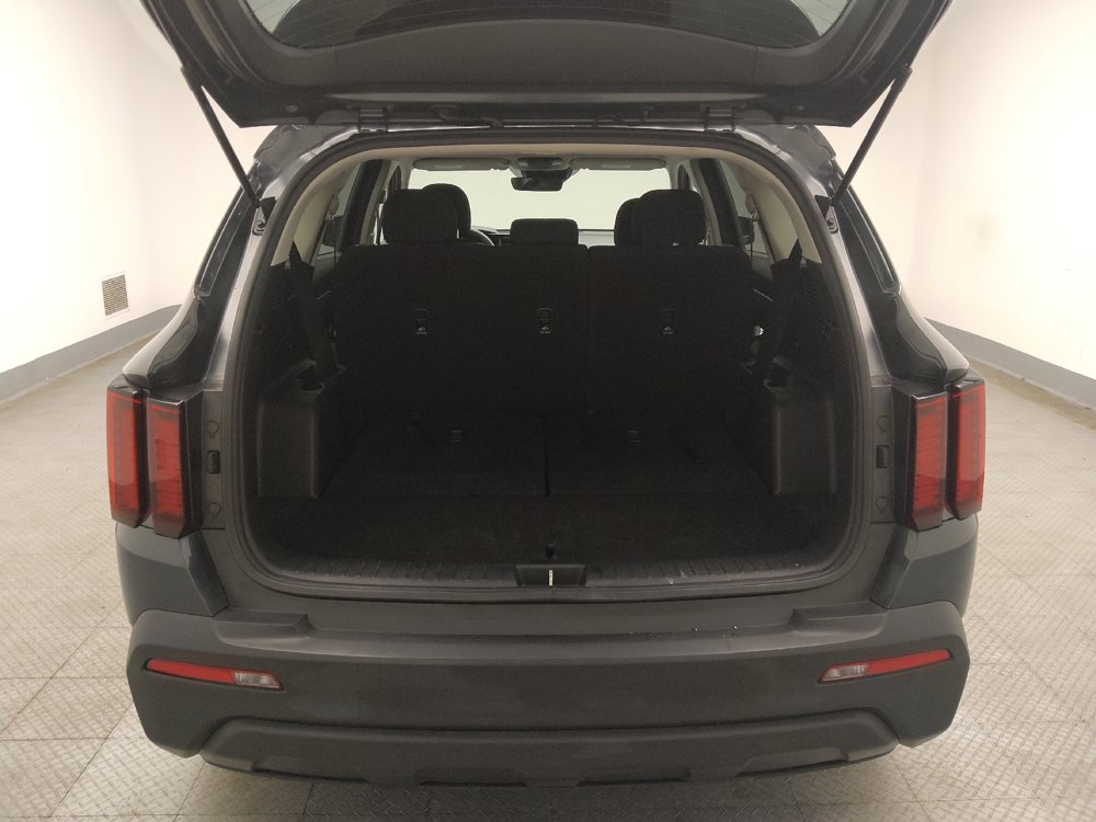 Used 2022 Kia Sorento LX image 29