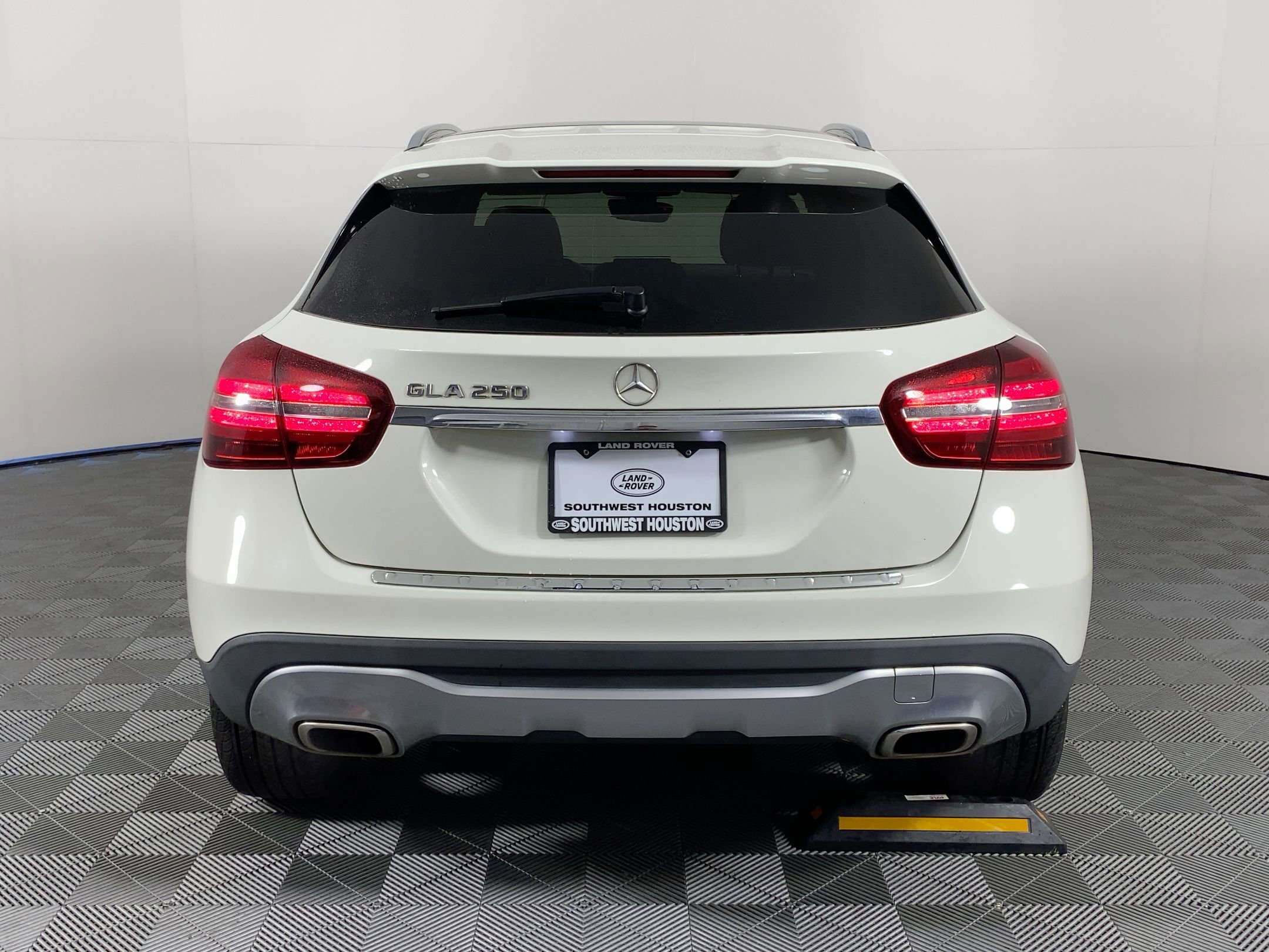Used 2018 Mercedes-Benz GLA 250 image 8