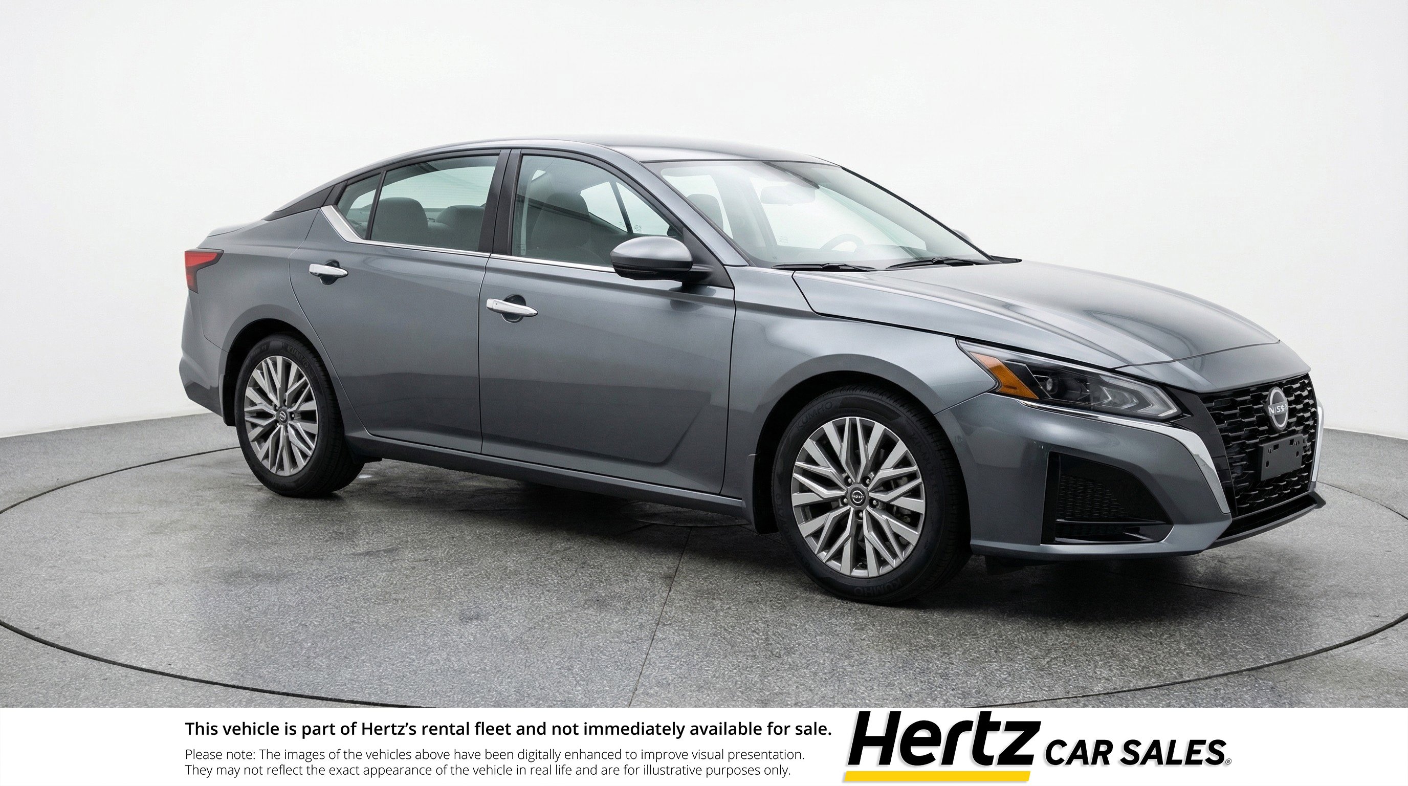 Used 2025 Nissan Altima 2.5 SV image 1